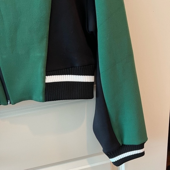 MICHI Carve Cropped Jacket Size M - Picture 10 of 16